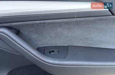 Позашляховик / Кросовер Tesla Model Y 2024 в Львові