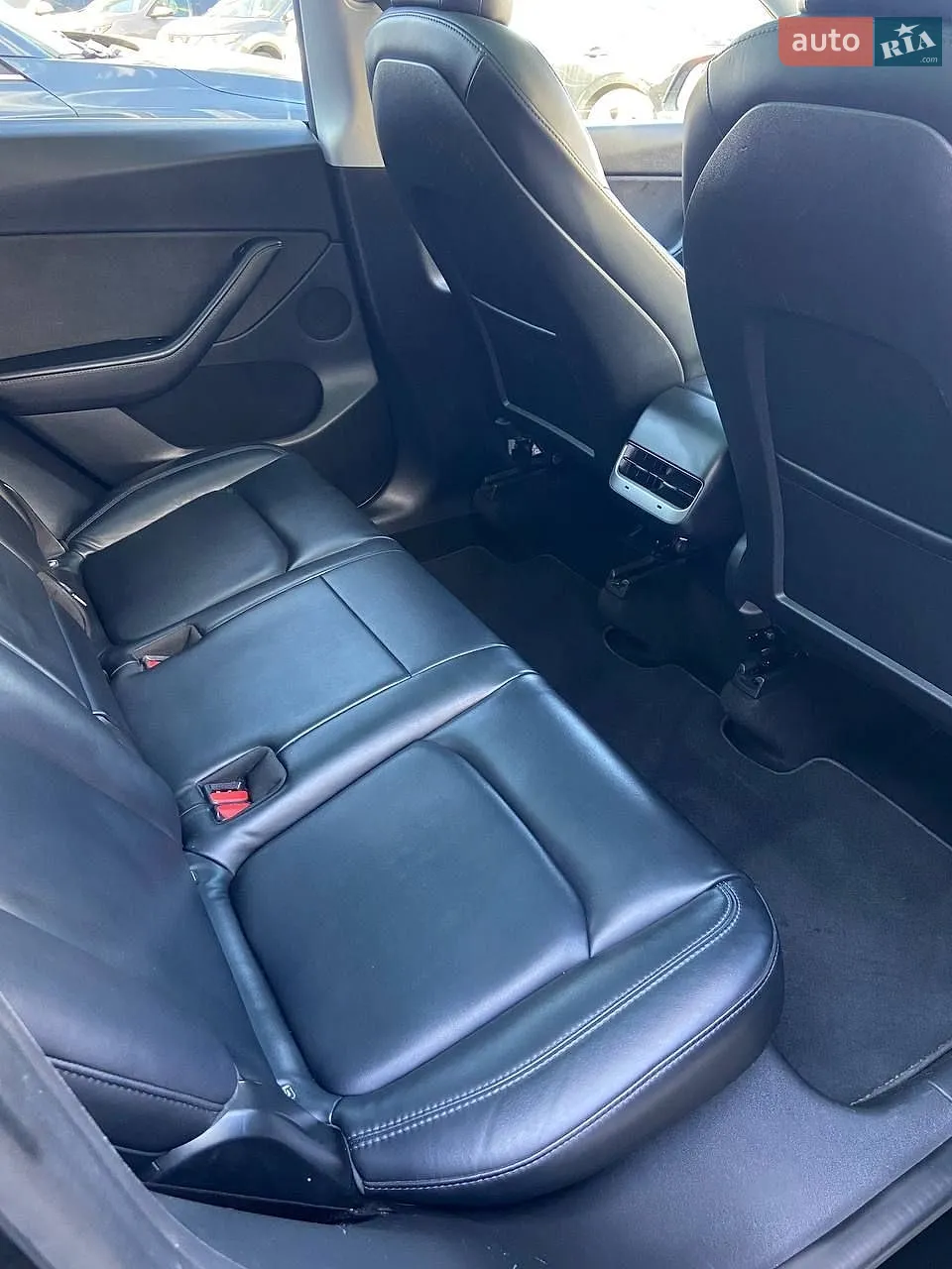 2020 Tesla Model Y - мініатюра 16