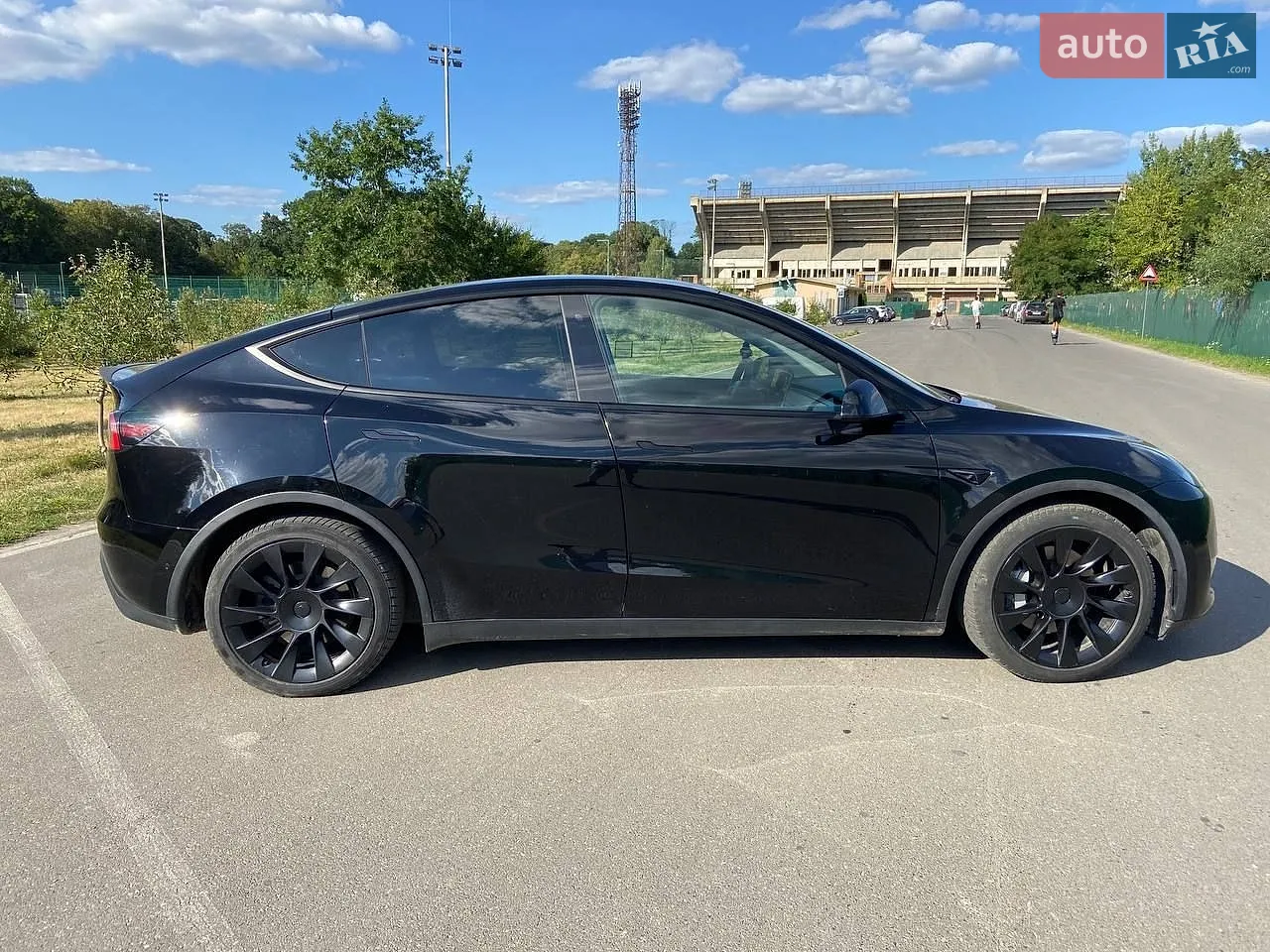 2020 Tesla Model Y - мініатюра 3