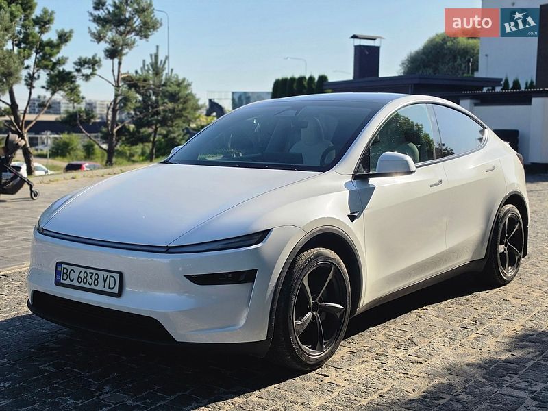 Внедорожник / Кроссовер Tesla Model Y 2025 в Львове