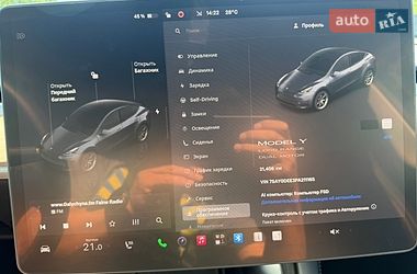 Внедорожник / Кроссовер Tesla Model Y 2023 в Тернополе
