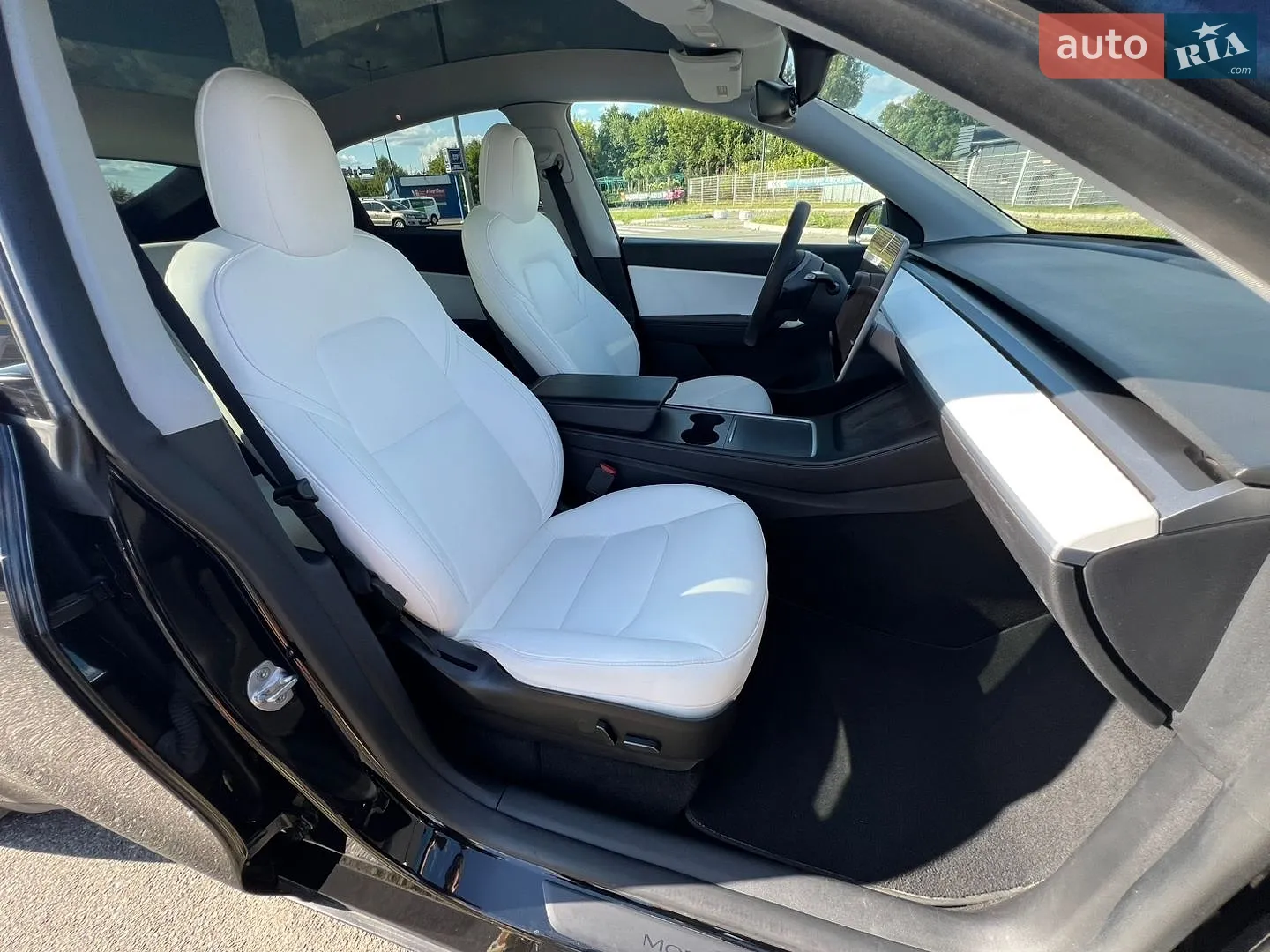 2021 Tesla Model Y - мініатюра 17