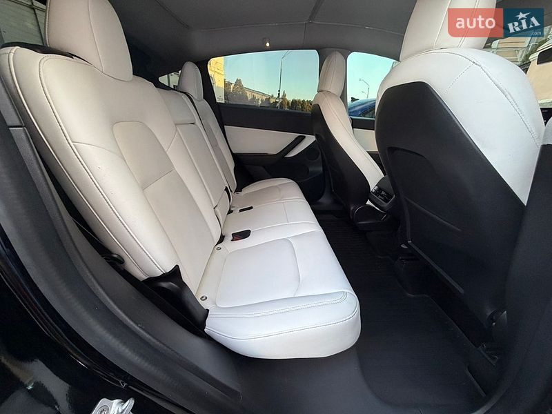 Позашляховик / Кросовер Tesla Model Y 2020 в Києві