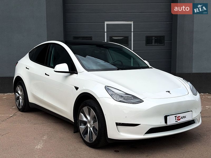 Позашляховик / Кросовер Tesla Model Y 2022 в Києві