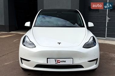 Позашляховик / Кросовер Tesla Model Y 2022 в Києві