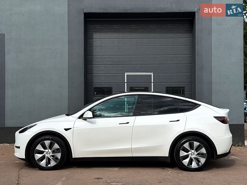 Позашляховик / Кросовер Tesla Model Y 2022 в Києві