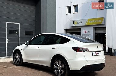 Внедорожник / Кроссовер Tesla Model Y 2022 в Киеве
