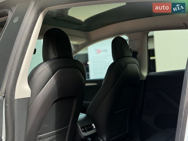 Позашляховик / Кросовер Tesla Model Y 2022 в Києві