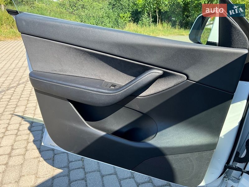 Внедорожник / Кроссовер Tesla Model Y 2021 в Львове фото 8 Внедорожник / Кроссовер Tesla Model Y 2021 в Львове