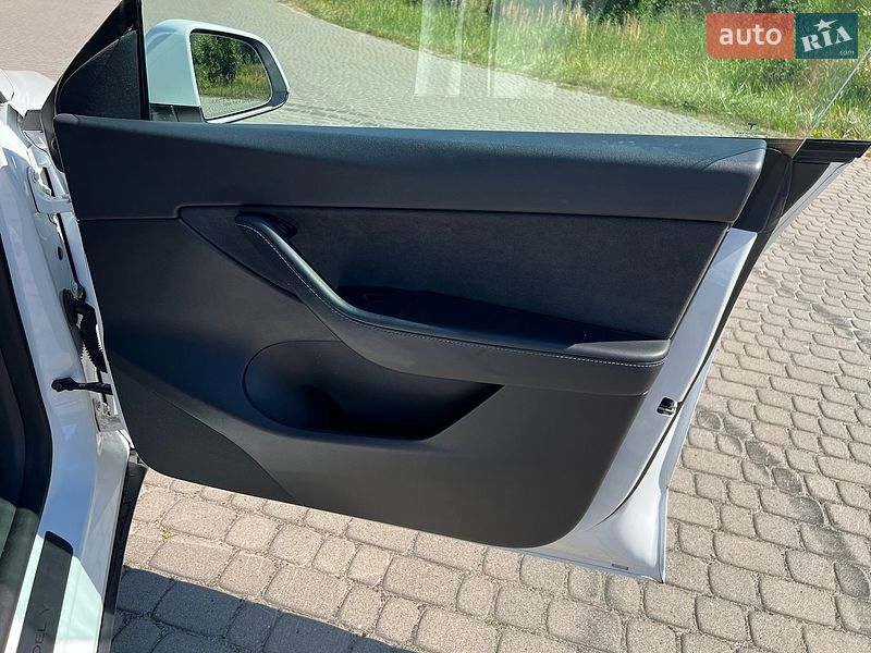 Внедорожник / Кроссовер Tesla Model Y 2021 в Львове фото 9 Внедорожник / Кроссовер Tesla Model Y 2021 в Львове