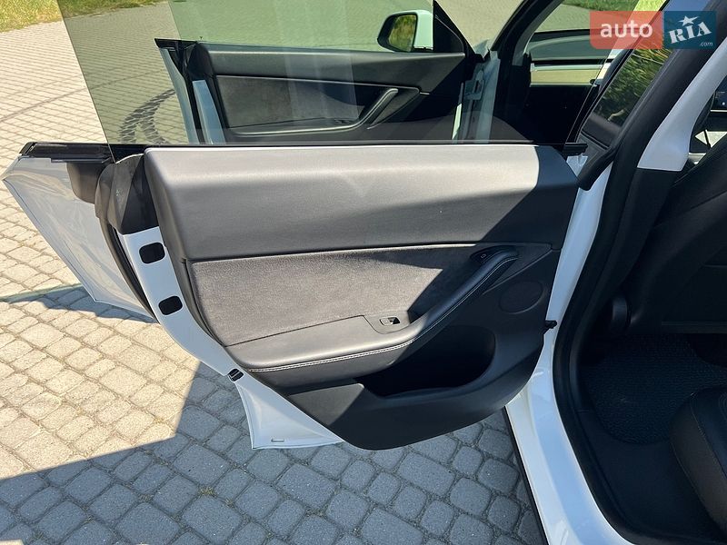 Внедорожник / Кроссовер Tesla Model Y 2021 в Львове фото 10 Внедорожник / Кроссовер Tesla Model Y 2021 в Львове