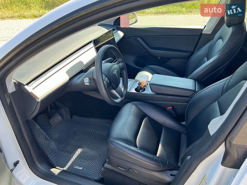 Внедорожник / Кроссовер Tesla Model Y 2021 в Львове фото 13 Внедорожник / Кроссовер Tesla Model Y 2021 в Львове