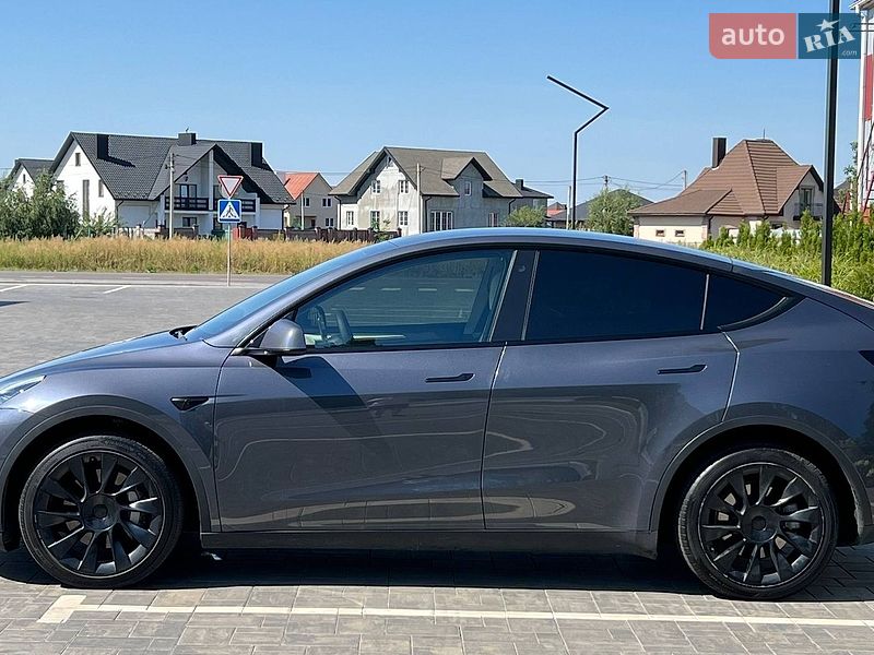 Внедорожник / Кроссовер Tesla Model Y 2023 в Луцке