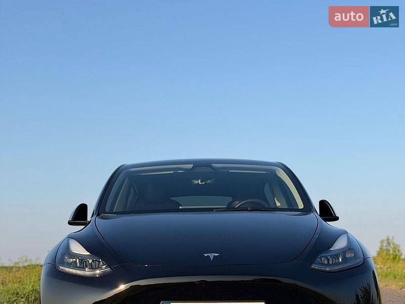 Внедорожник / Кроссовер Tesla Model Y 2023 в Тернополе