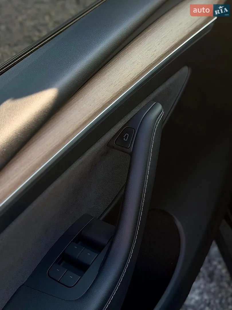 2023 Tesla Model Y - мініатюра 16