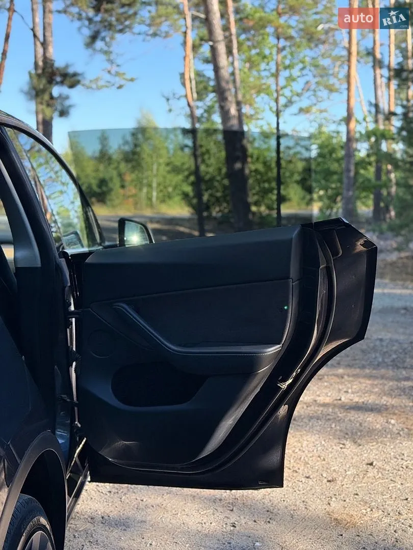 2024 Tesla Model Y - мініатюра 18
