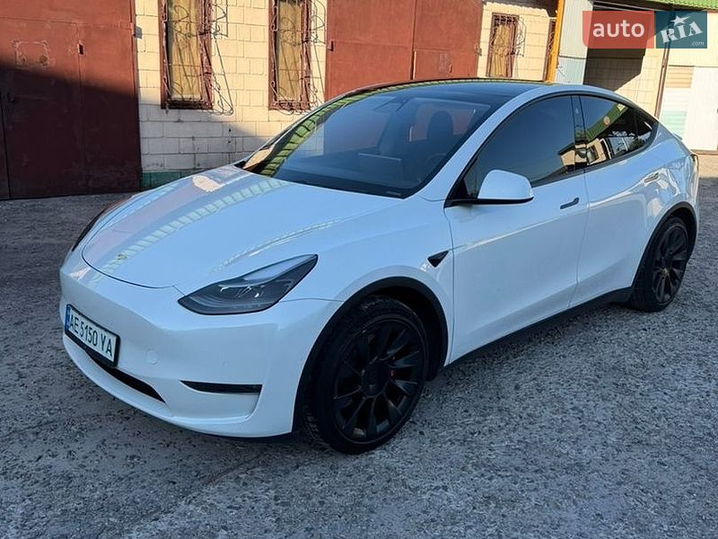 Позашляховик / Кросовер Tesla Model Y 2020 в Кам'янському