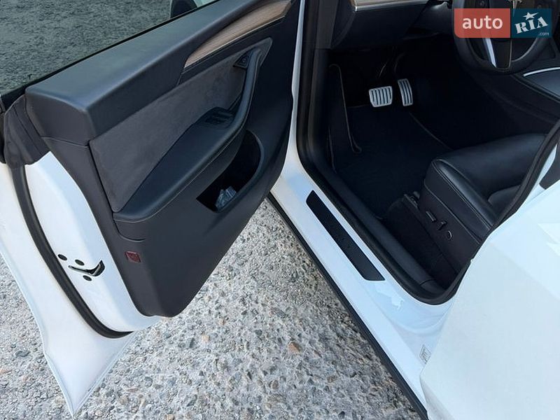 Позашляховик / Кросовер Tesla Model Y 2020 в Кам'янському