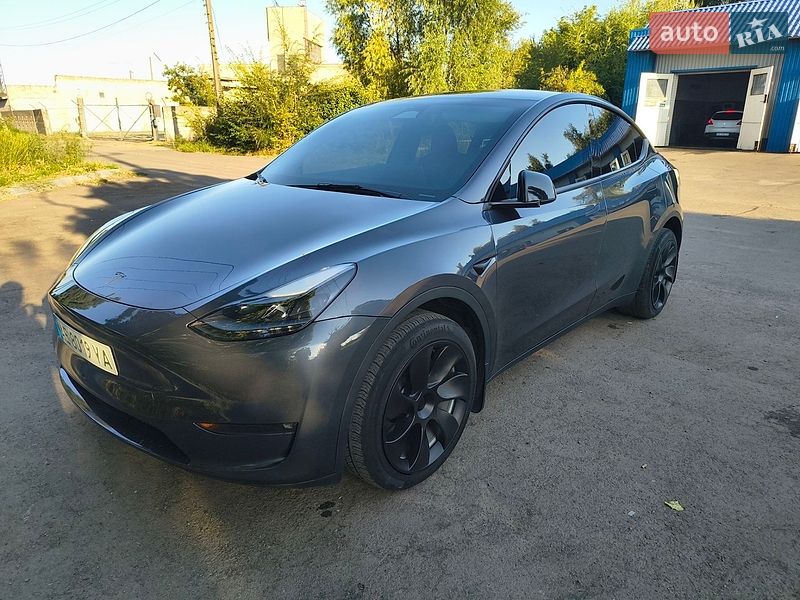 Позашляховик / Кросовер Tesla Model Y 2023 в Кривому Розі