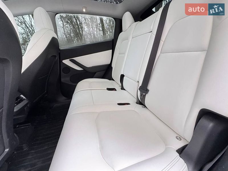 Внедорожник / Кроссовер Tesla Model Y 2021 в Виннице