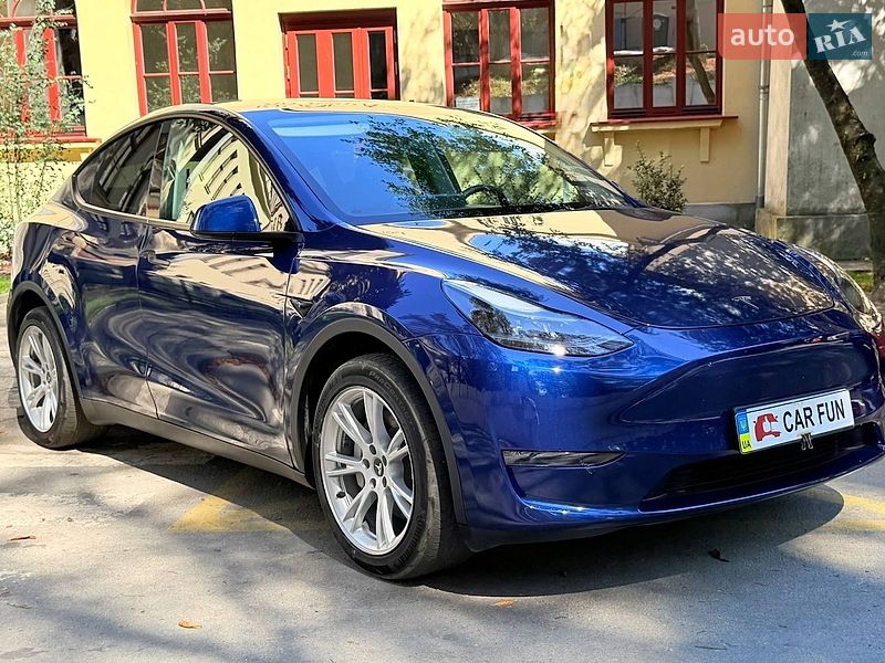 Позашляховик / Кросовер Tesla Model Y 2023 в Львові фото 3 Позашляховик / Кросовер Tesla Model Y 2023 в Львові