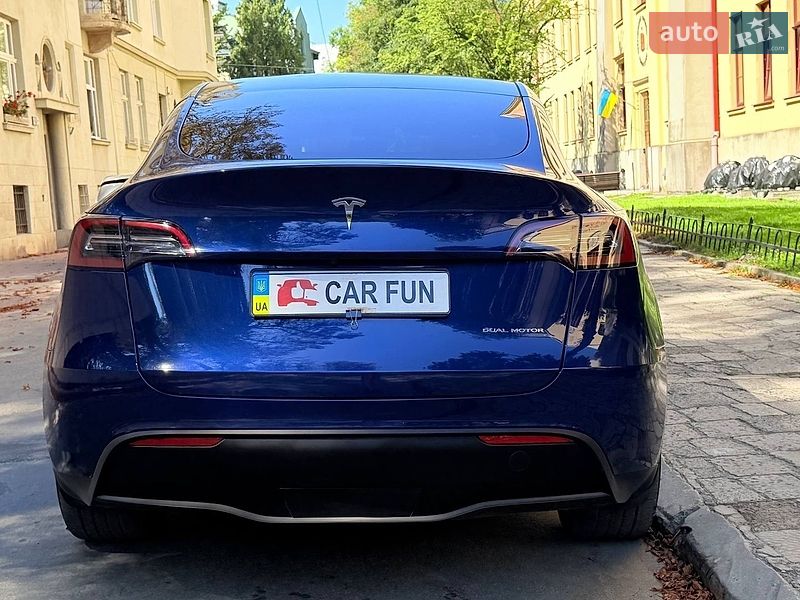 Позашляховик / Кросовер Tesla Model Y 2023 в Львові