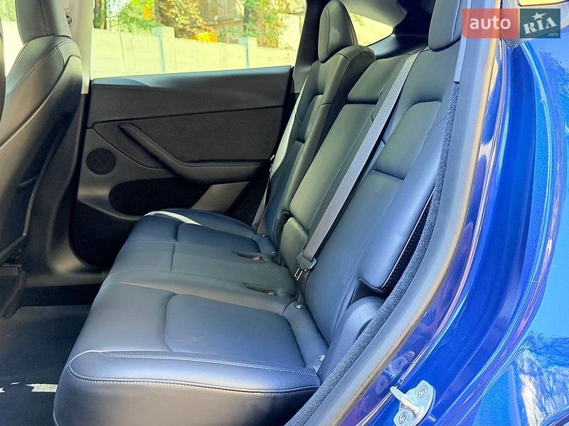 Позашляховик / Кросовер Tesla Model Y 2023 в Львові фото 14 Позашляховик / Кросовер Tesla Model Y 2023 в Львові
