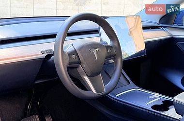 Позашляховик / Кросовер Tesla Model Y 2023 в Львові фото 16 Позашляховик / Кросовер Tesla Model Y 2023 в Львові