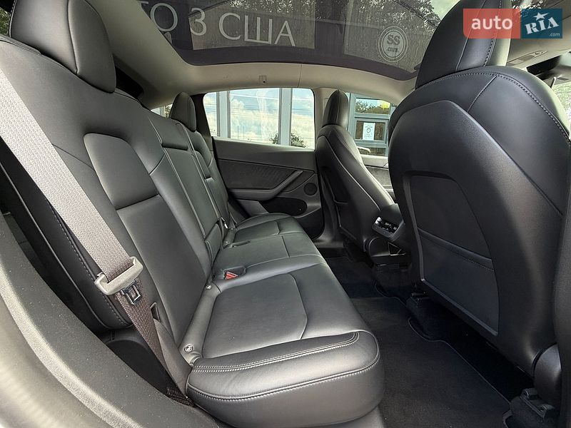 Внедорожник / Кроссовер Tesla Model Y 2022 в Полтаве