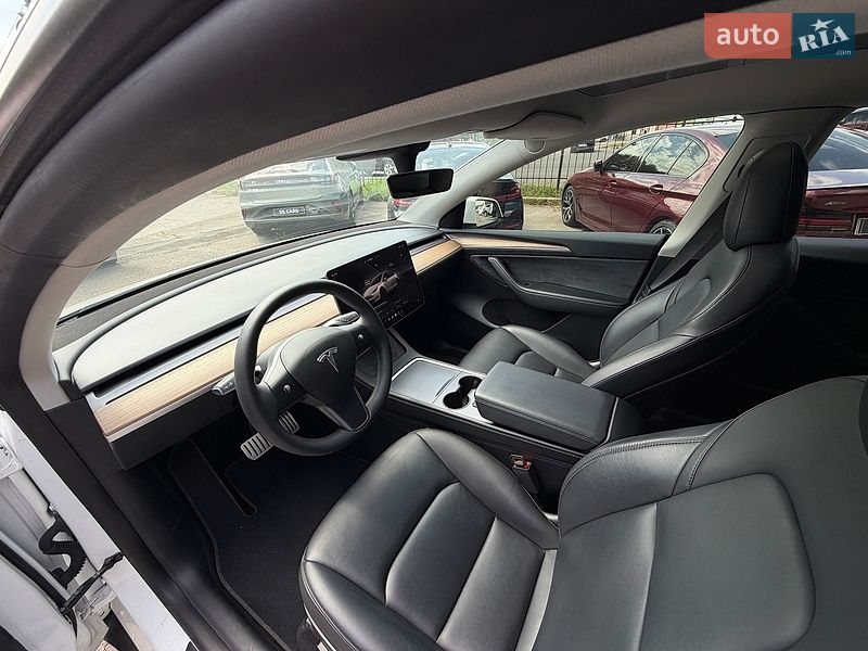 Внедорожник / Кроссовер Tesla Model Y 2022 в Полтаве