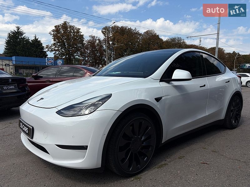 Внедорожник / Кроссовер Tesla Model Y 2022 в Полтаве