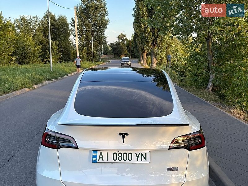 Позашляховик / Кросовер Tesla Model Y 2022 в Харкові