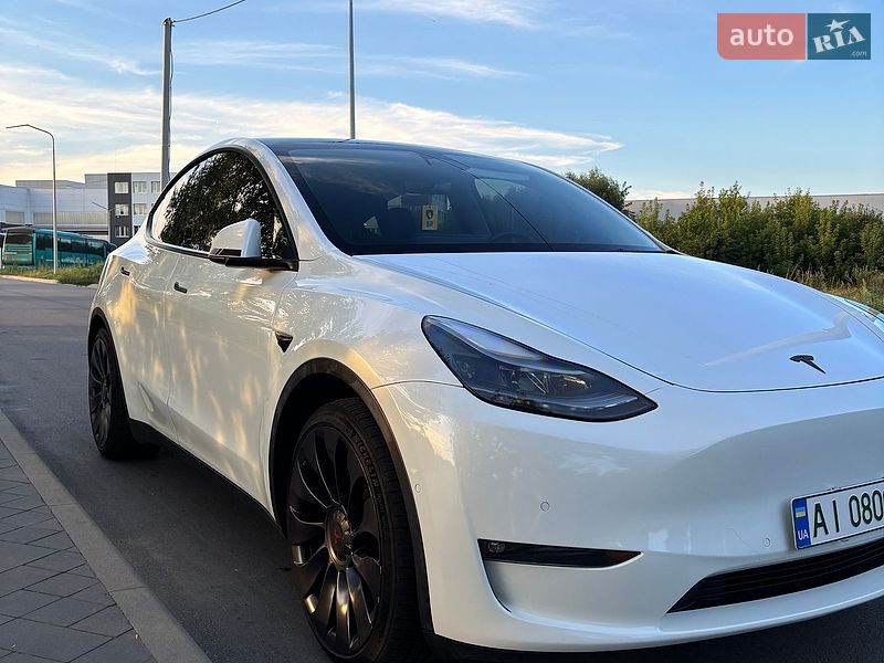 Позашляховик / Кросовер Tesla Model Y 2022 в Харкові
