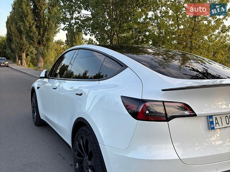 Позашляховик / Кросовер Tesla Model Y 2022 в Харкові