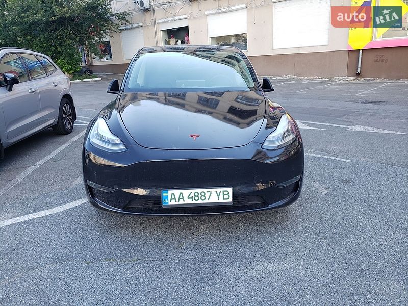 Позашляховик / Кросовер Tesla Model Y 2020 в Києві