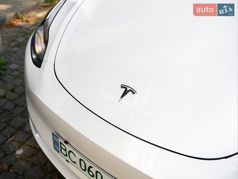 Внедорожник / Кроссовер Tesla Model Y 2022 в Львове
