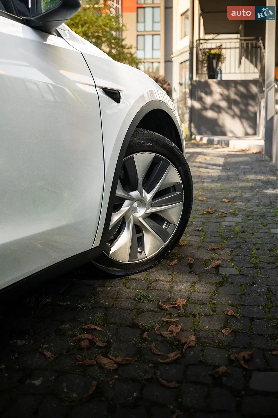 2022 Tesla Model Y - мініатюра 5