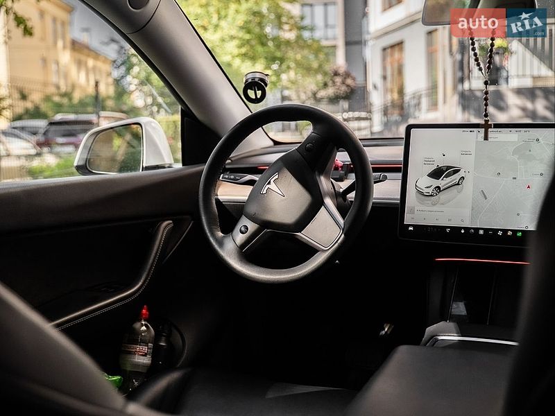 Внедорожник / Кроссовер Tesla Model Y 2022 в Львове