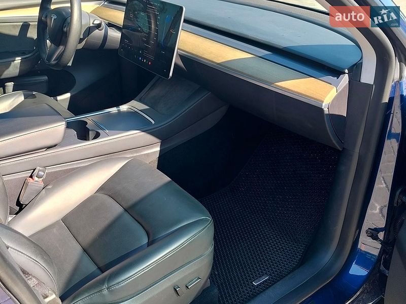 Внедорожник / Кроссовер Tesla Model Y 2022 в Самаре