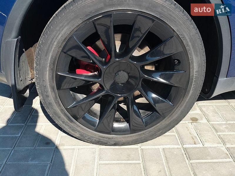 Внедорожник / Кроссовер Tesla Model Y 2022 в Самаре