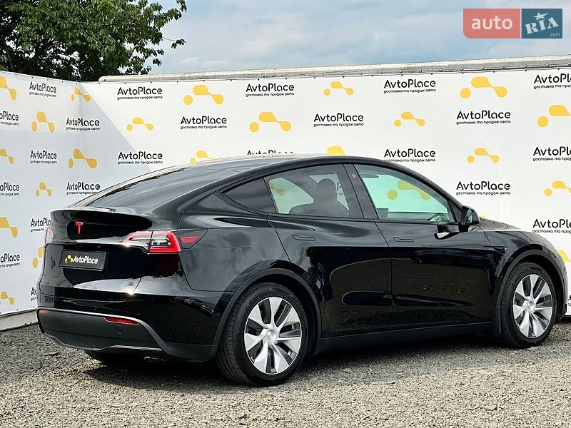 Позашляховик / Кросовер Tesla Model Y 2021 в Луцьку фото 18 Позашляховик / Кросовер Tesla Model Y 2021 в Луцьку