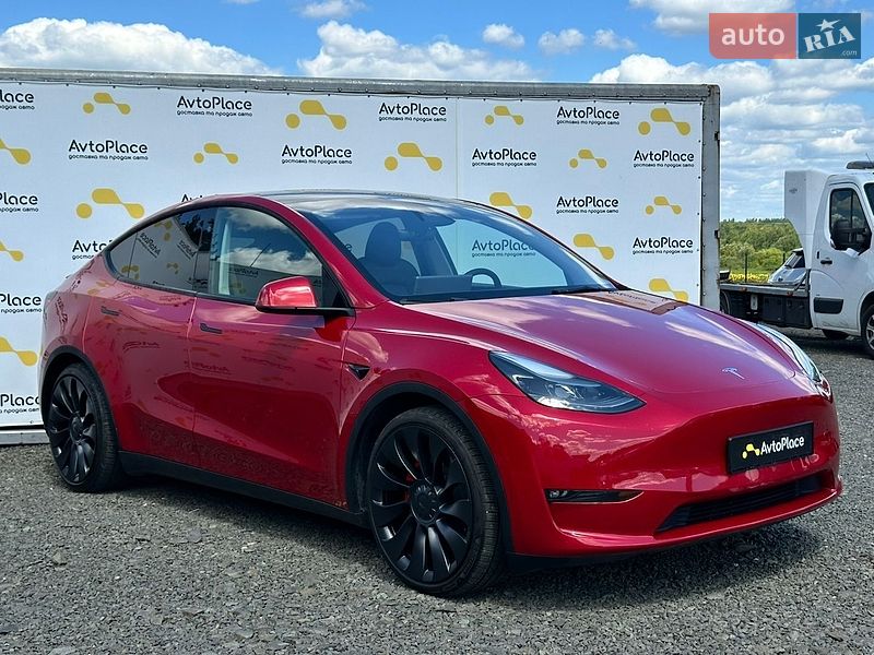 Позашляховик / Кросовер Tesla Model Y 2023 в Луцьку