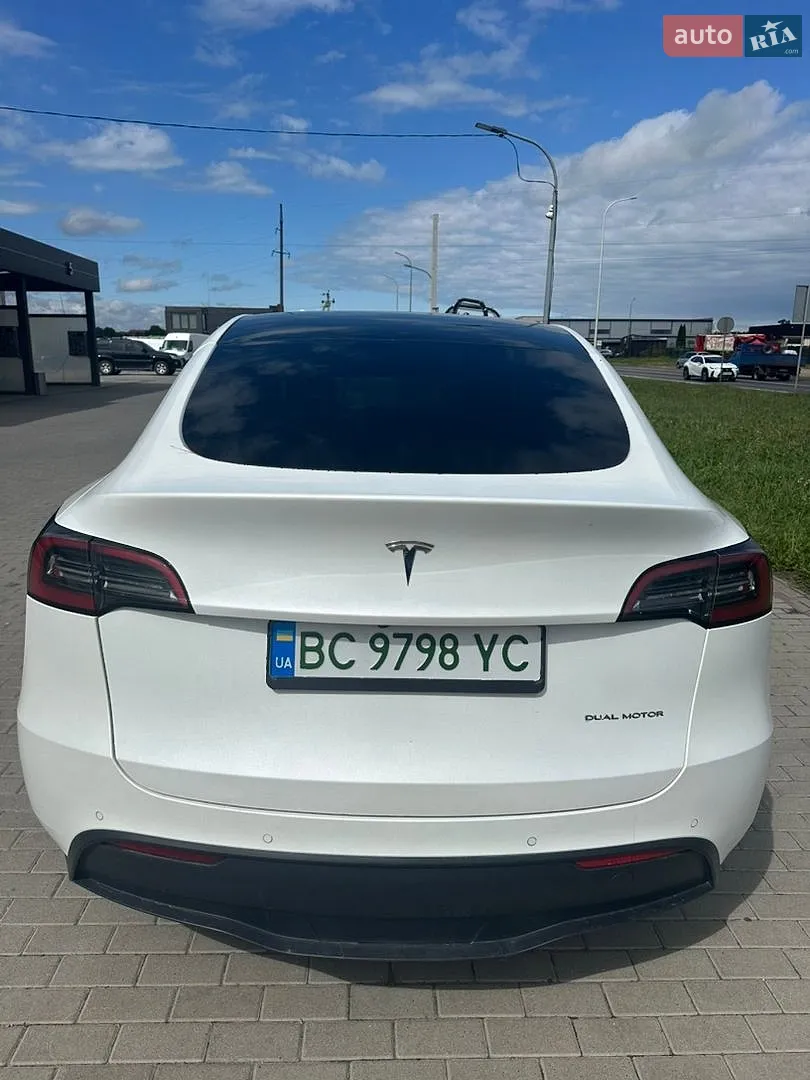 2021 Tesla Model Y - мініатюра 8