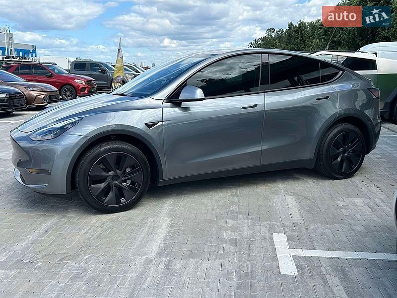 Внедорожник / Кроссовер Tesla Model Y 2024 в Киеве фото 5 Внедорожник / Кроссовер Tesla Model Y 2024 в Киеве