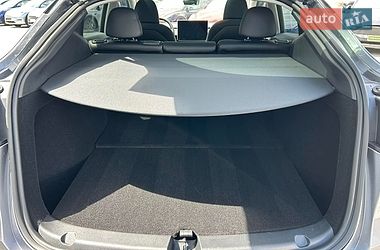 Внедорожник / Кроссовер Tesla Model Y 2024 в Киеве фото 26 Внедорожник / Кроссовер Tesla Model Y 2024 в Киеве