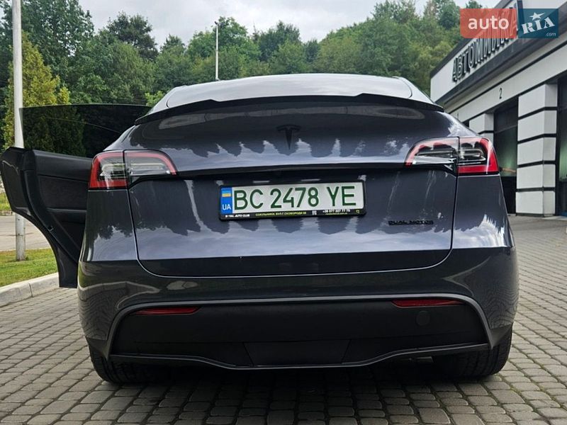 Позашляховик / Кросовер Tesla Model Y 2023 в Львові