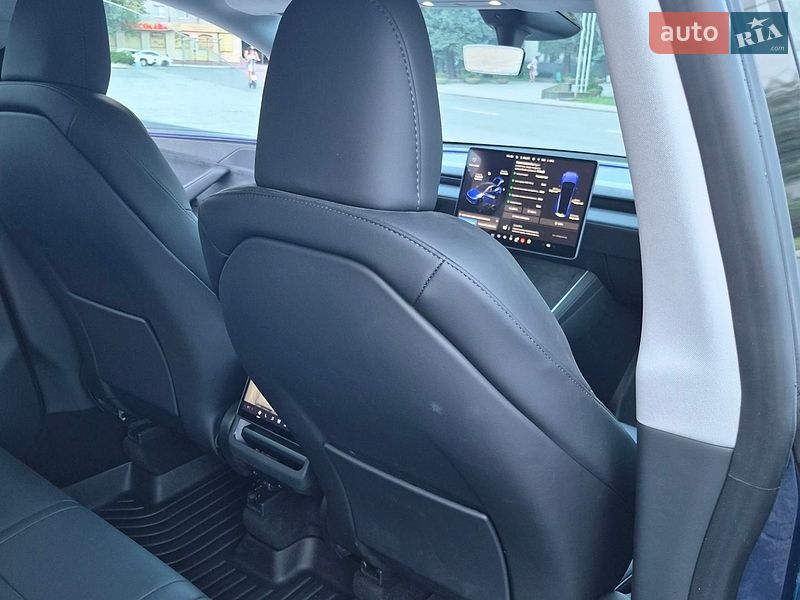 Внедорожник / Кроссовер Tesla Model Y 2025 в Кременчуге