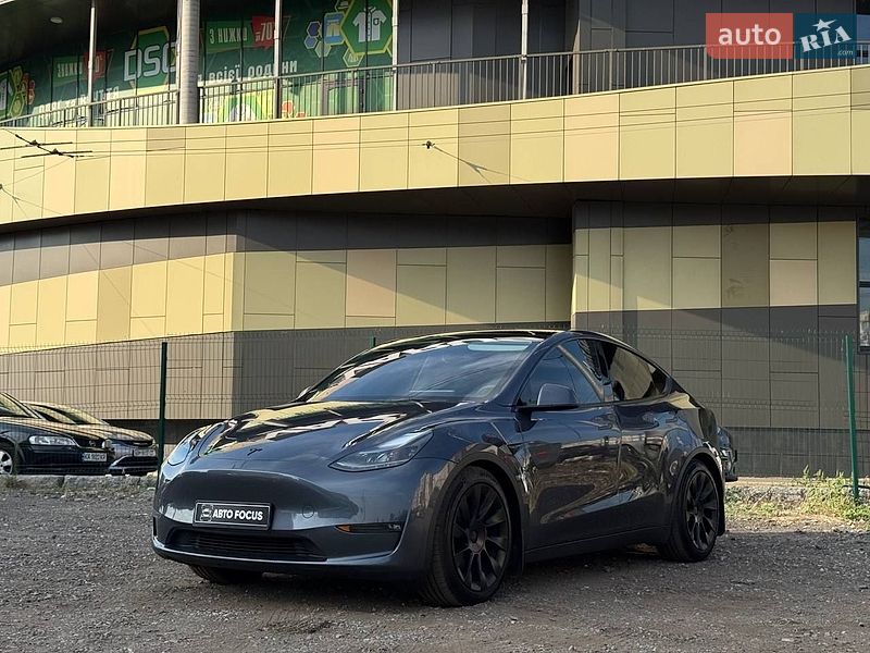 Внедорожник / Кроссовер Tesla Model Y 2022 в Киеве