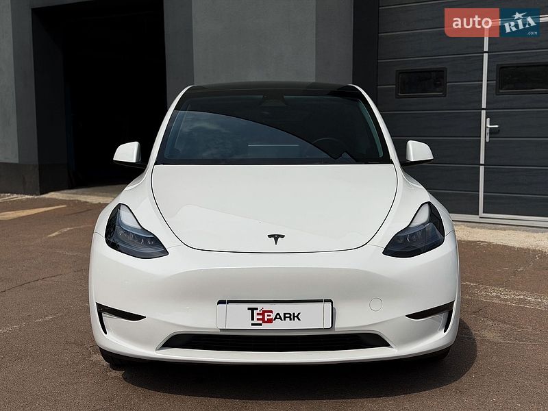 Позашляховик / Кросовер Tesla Model Y 2023 в Києві