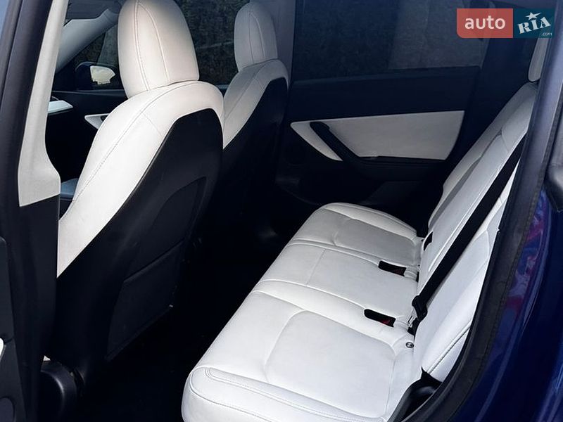 Позашляховик / Кросовер Tesla Model Y 2020 в Луцьку